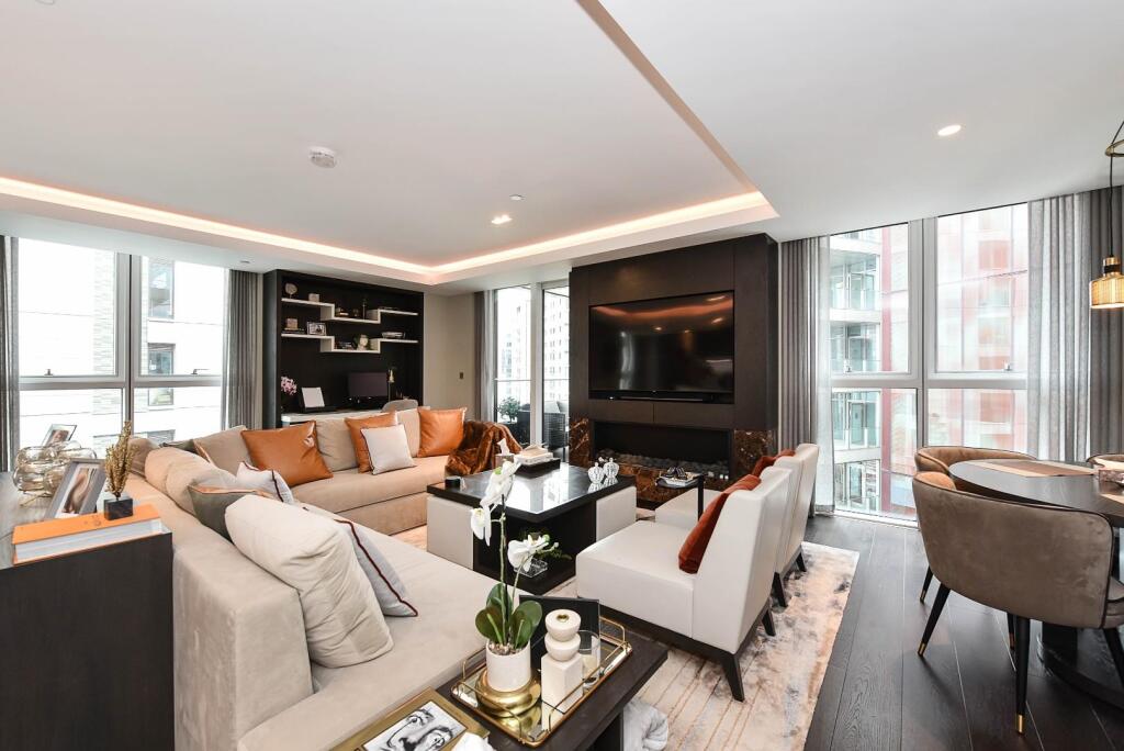 Flat 1104 Dahlia House(17).JPG