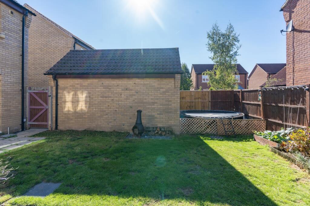 Garden - Garage Side