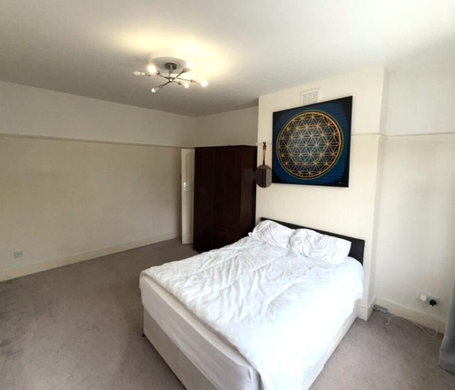 BEDROOM 3.PNG