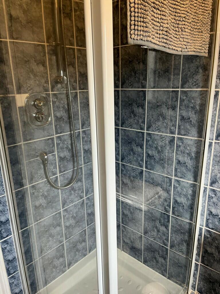 original-7E2B46B8...