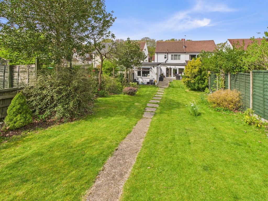 CAM05068G0-PR0014...