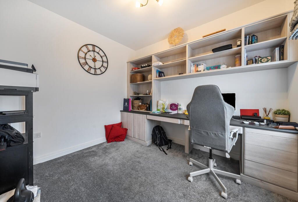 1365395-9-68e8d7e...