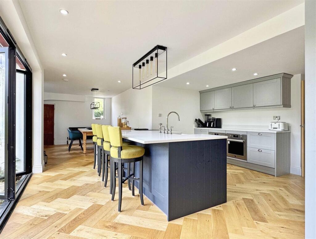 Kitchen.jpg