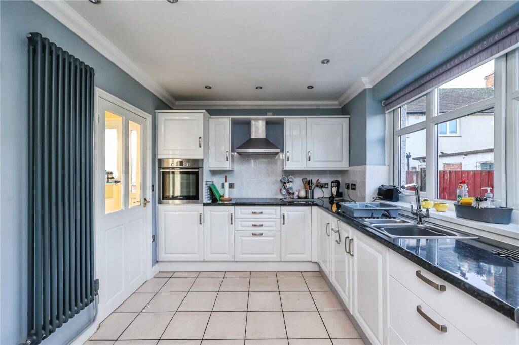 Fitted Kitchen