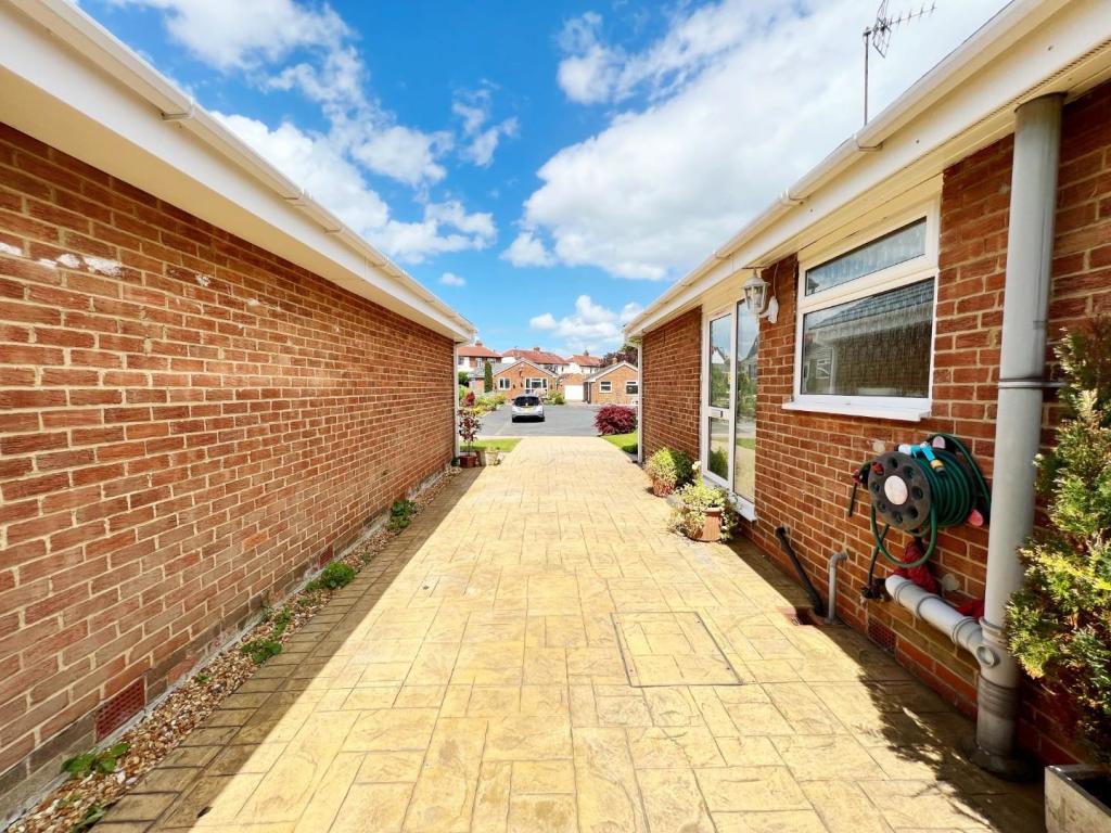 Driveway.jpg