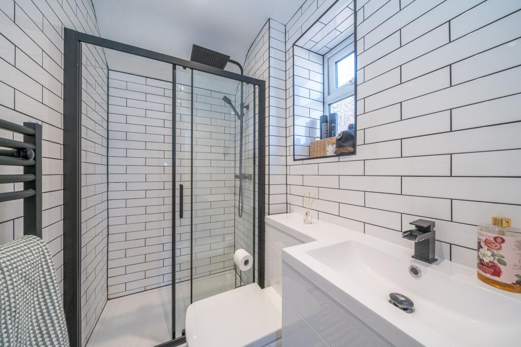 Bathrooms &amp; Ensuite