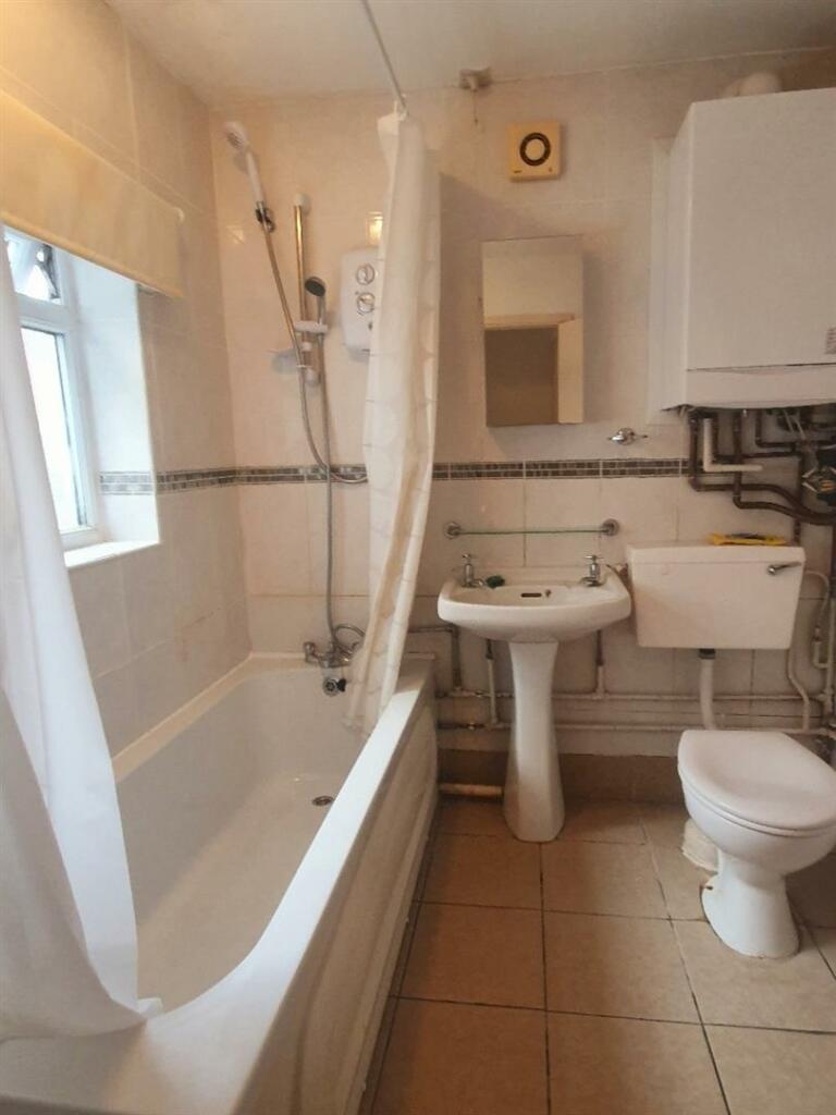 Ground Floor Bathroom.jpg