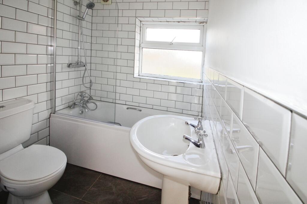 Bathroom.JPG