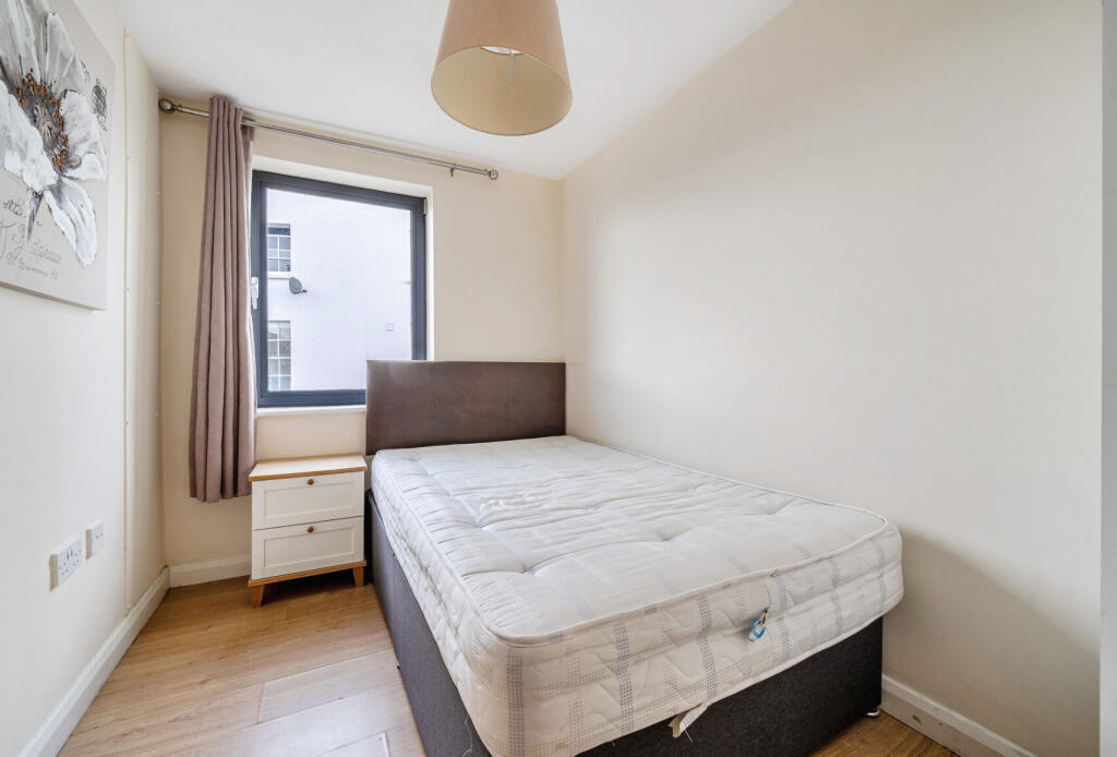 1387713-6-6936ac2...