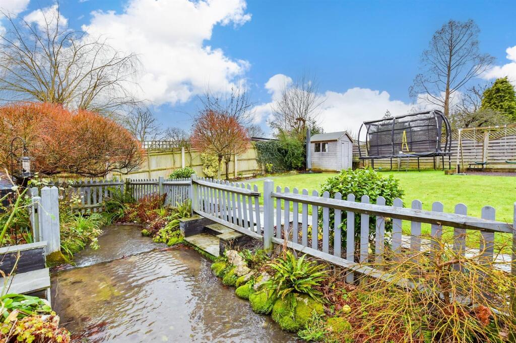 External Lifestyle Photograph