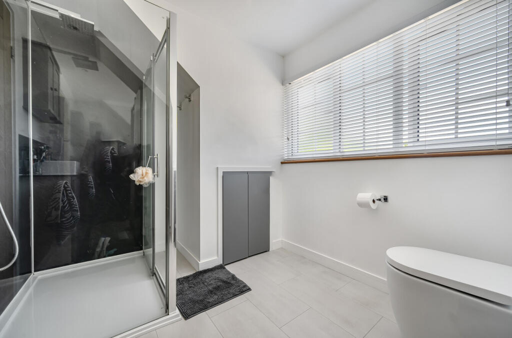 1299372-19-6839c7...