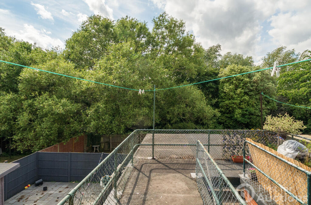 80e87cc1-608a-440...