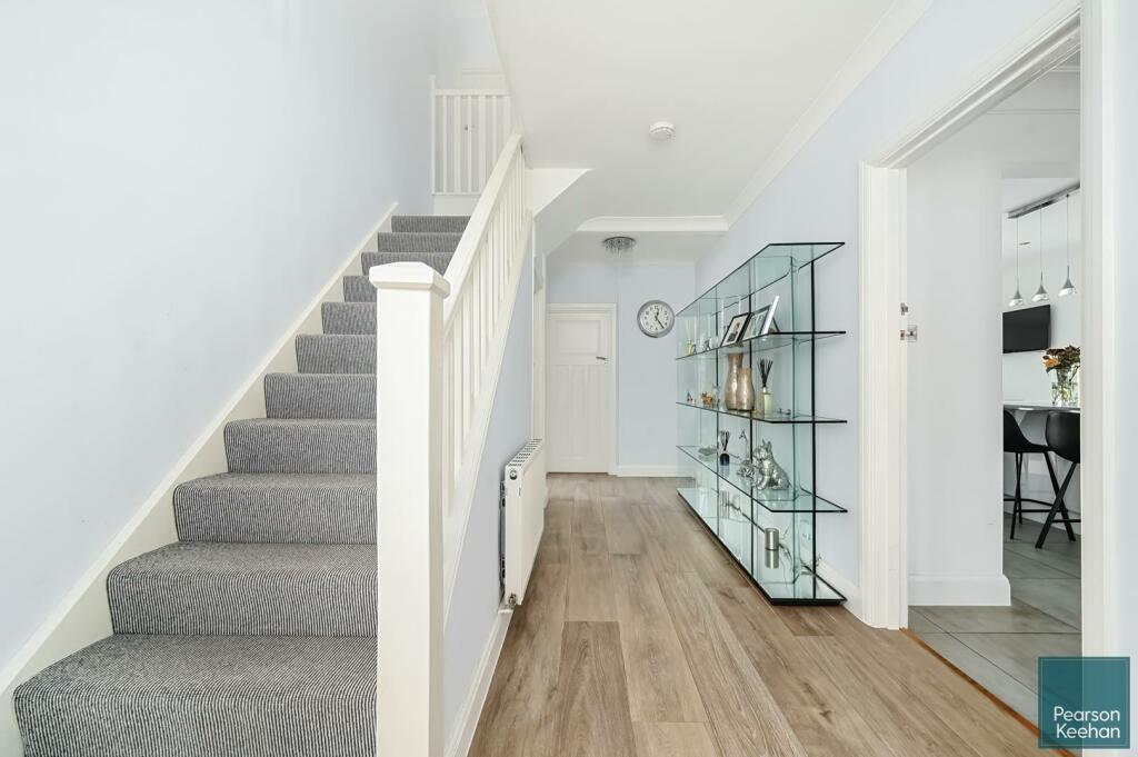 33 Woodruff Ave,BN3 (3).jpg