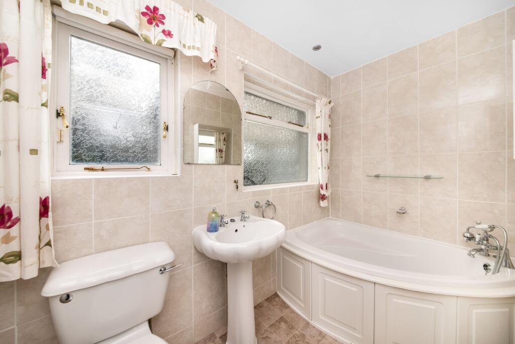 BEDROOM TWO EN-SUITE BATHROOM