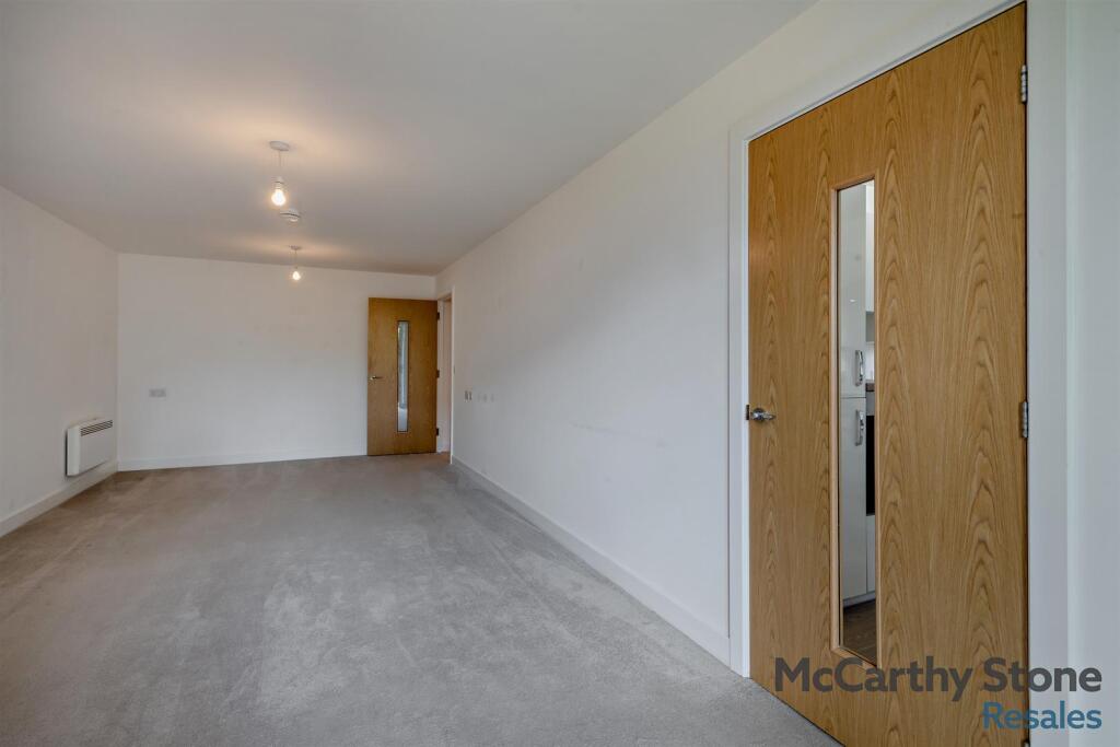 8652134-interior06-800.jpg