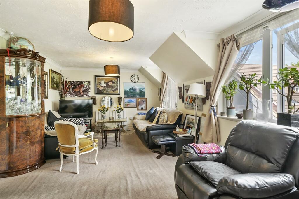 Flat 35, Bishops Court - rCkU2NoKtk4ty29yLew0.jpg