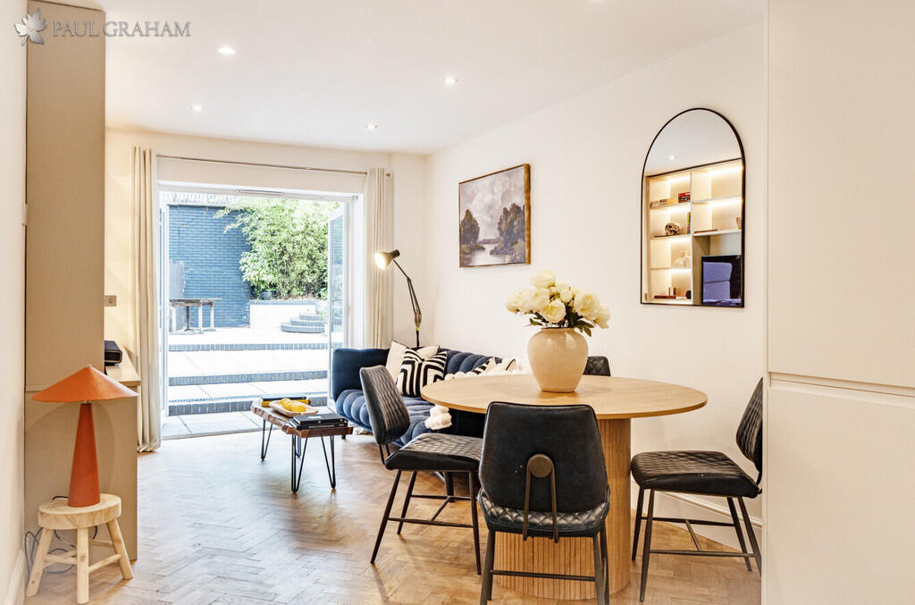 e058c634-5375-410...