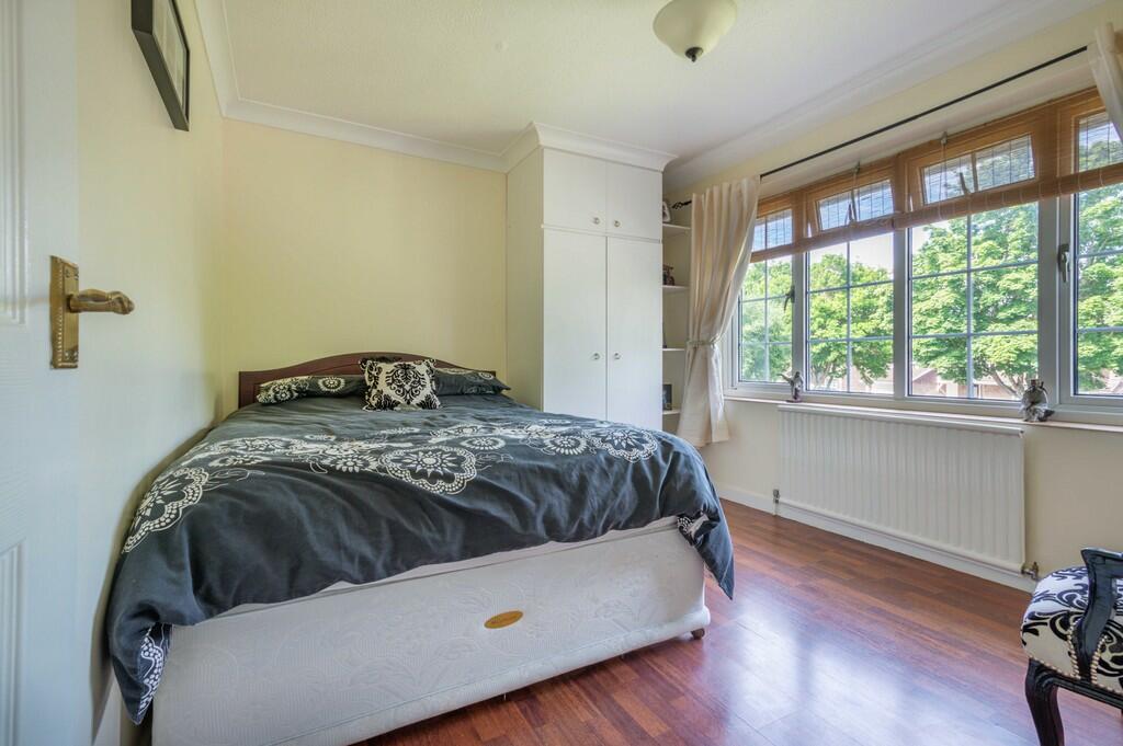 10 Brookfields cl...