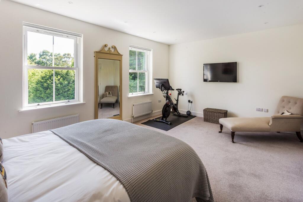 Woking Road, Jacob's Well, Guildford, Surrey, GU4