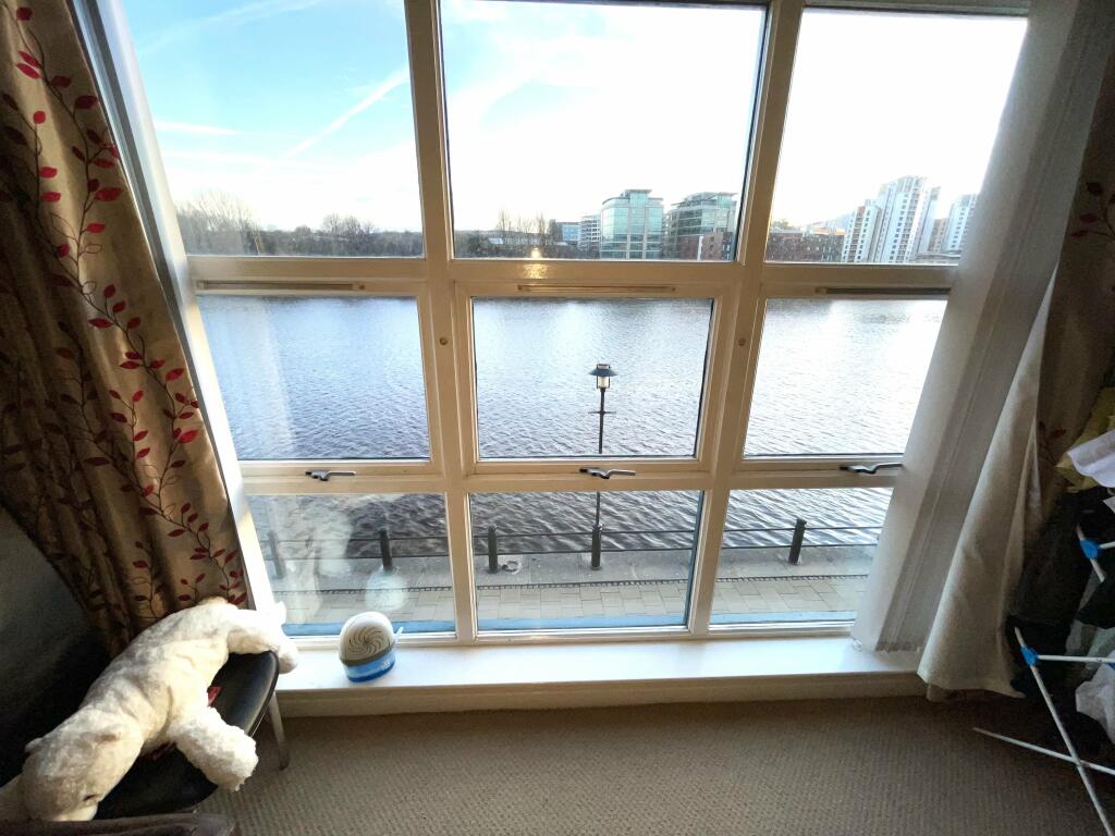 lounge window @ 10 m