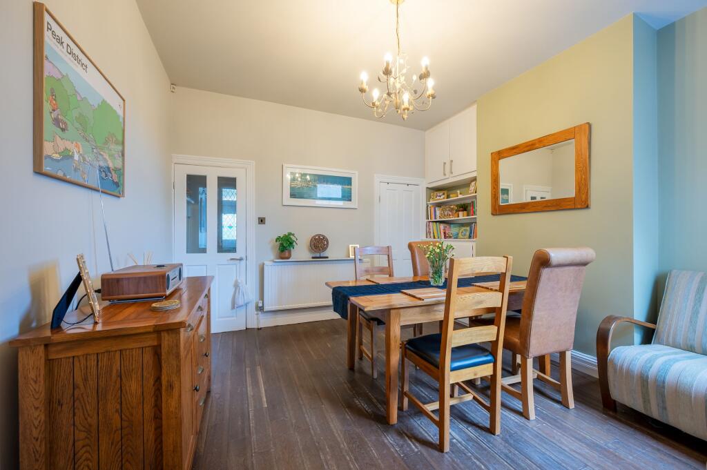 KITCHEN, DINER AND LIVING ROOM