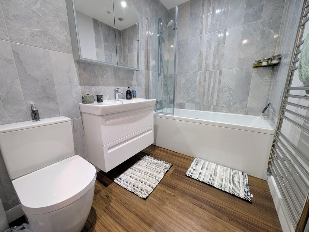 PXL_20250416_0932...