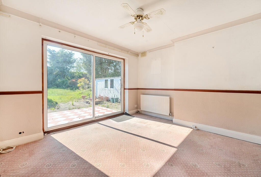 11-6822136590fc4-...