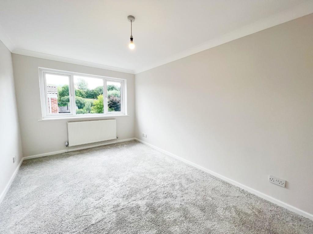 Bedroom 3.jpg