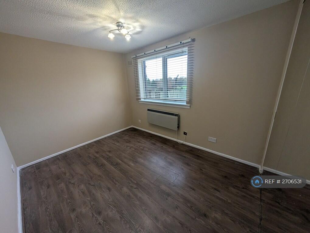 Bedroom 1 (Photo 2)