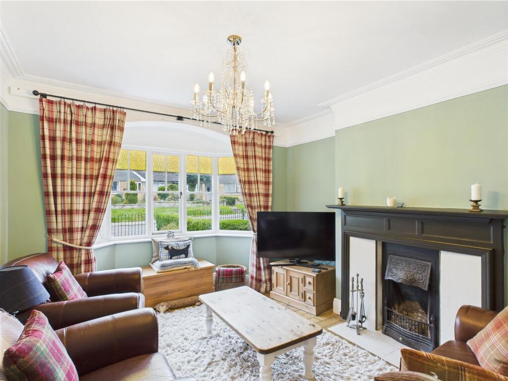 SITTING ROOM