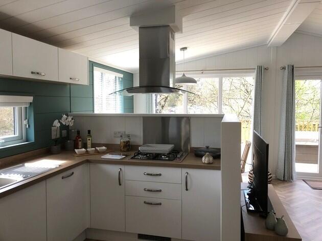 Modern Fitted Kitchen