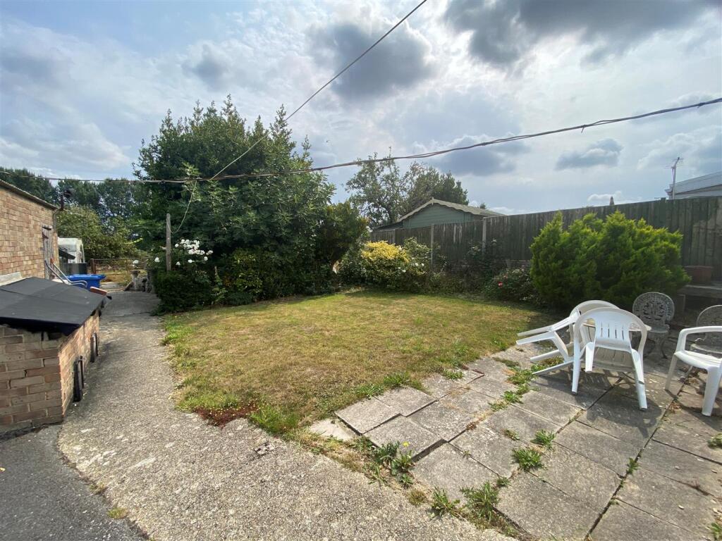 Garden 3.jpg