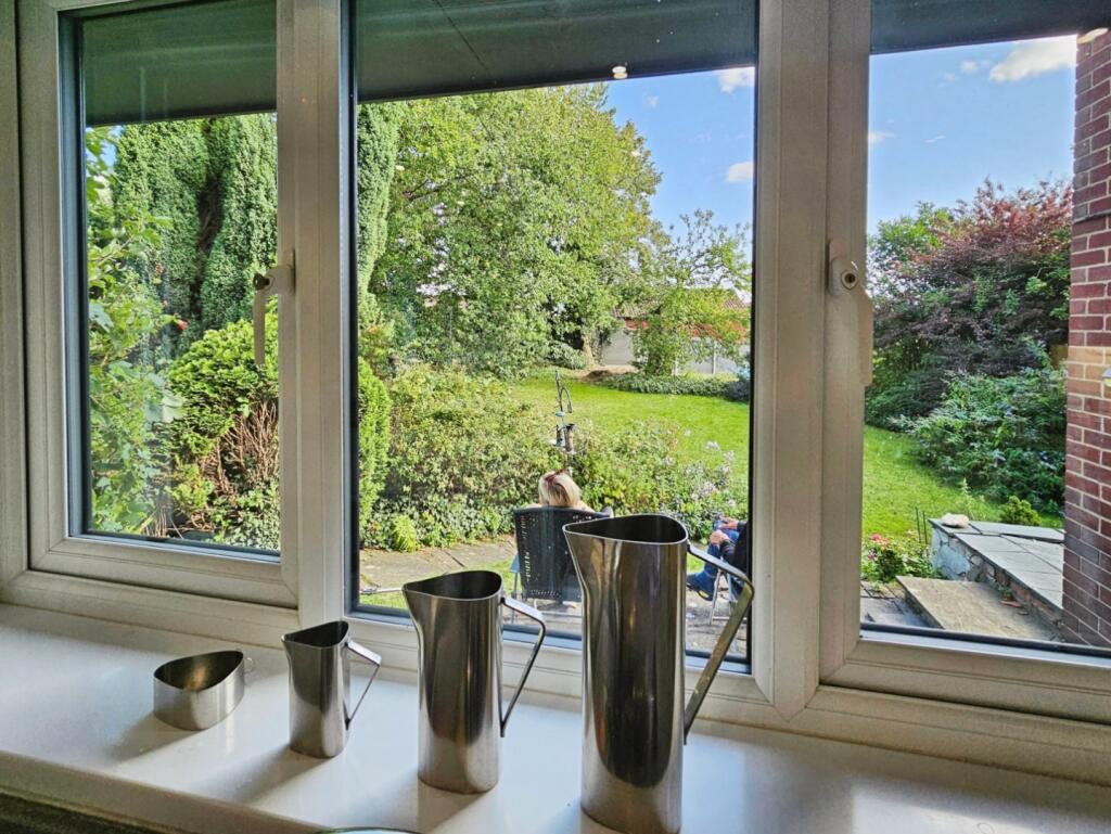 Kitchen / Breakfast Room