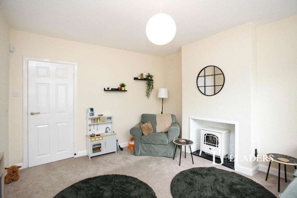 Living Area (2)