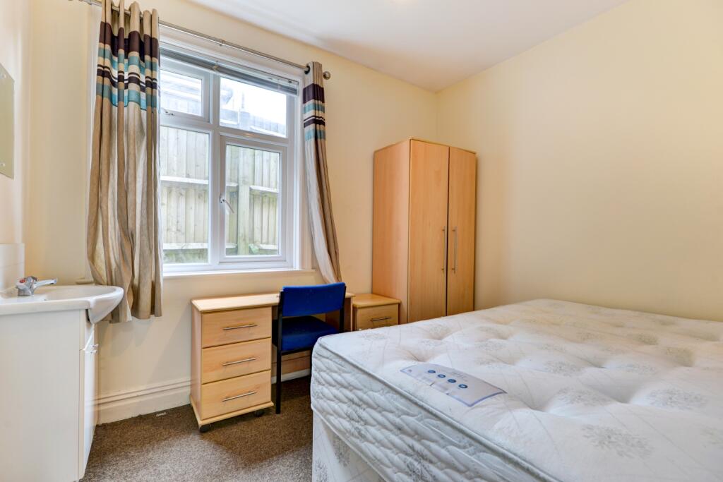 24 Hollingbury Place Bedroom 3