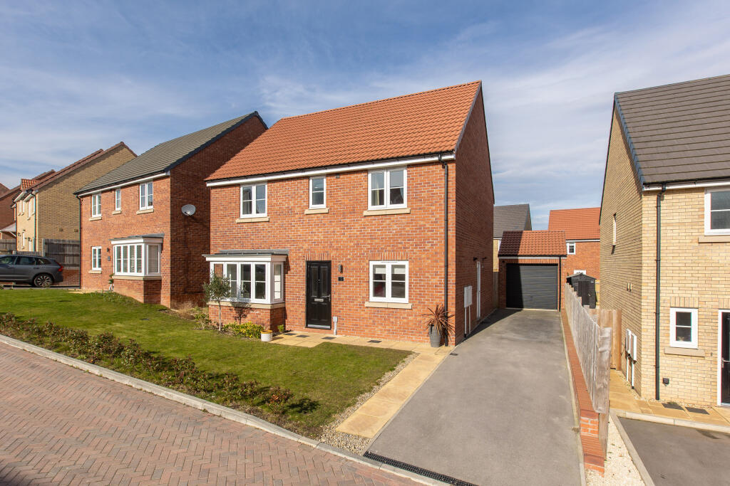 Holly Drive 12 External-1