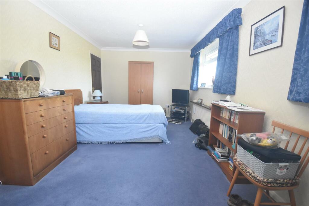 Bedroom.jpg