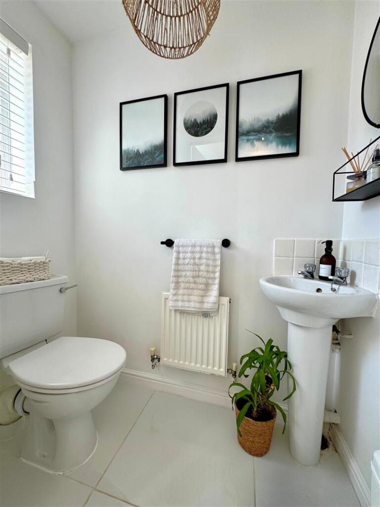 downstairs cloakroom.jpg