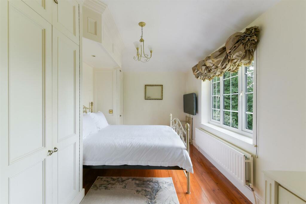 SUTTON LANE,46- (8).jpg