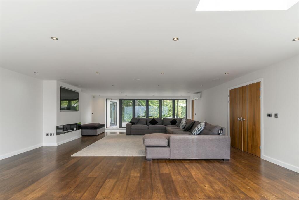 72 Dyke Road Low Res-7.jpg