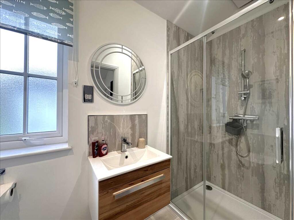 Ensuite Shower Room