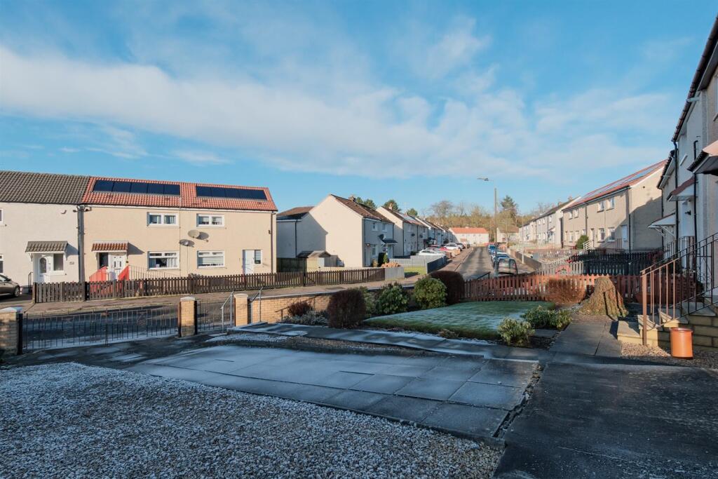 009-44 Ettrick Street Wishaw ML2 7.jpg