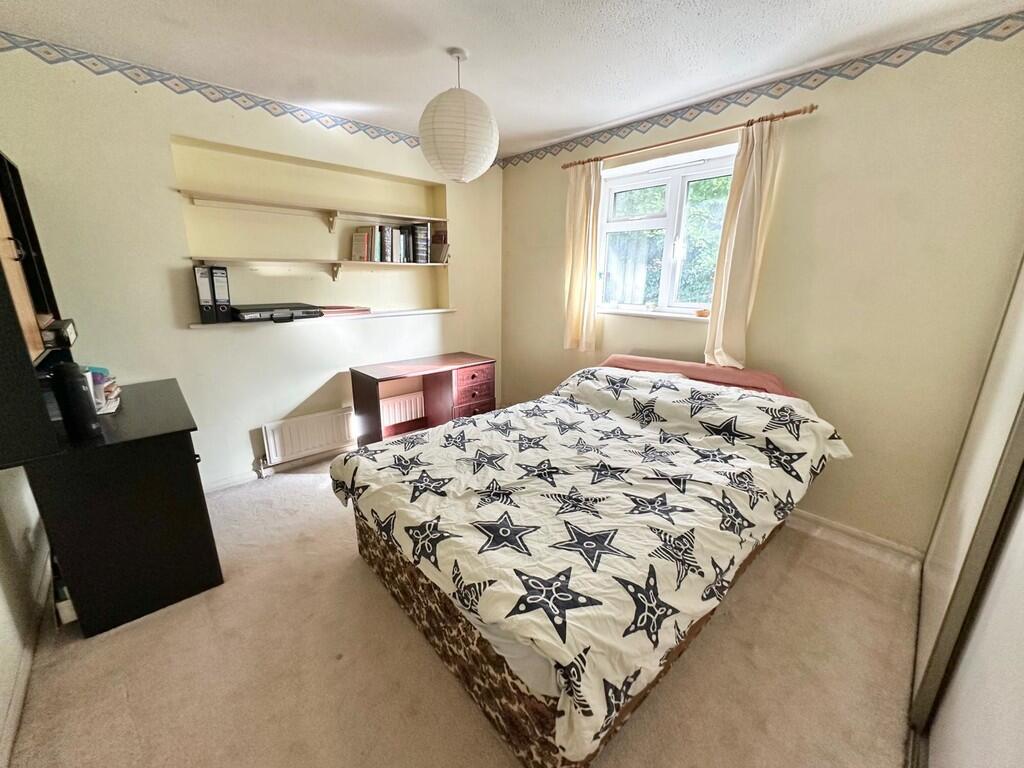 IMG-20251008-WA00...