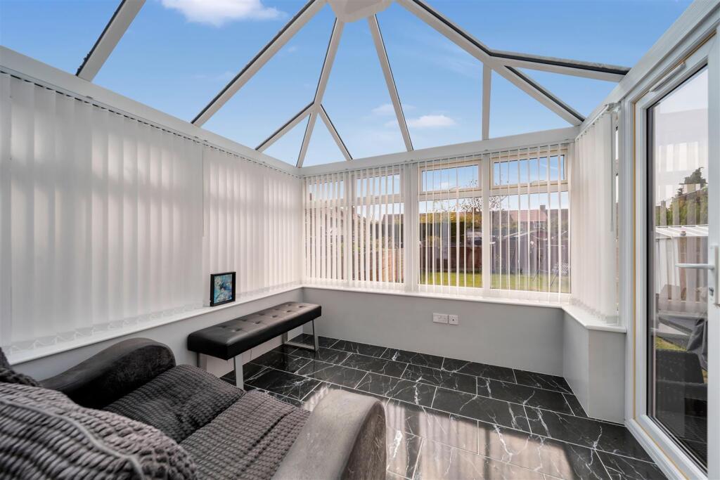 56 Kestrel Road-24.jpg