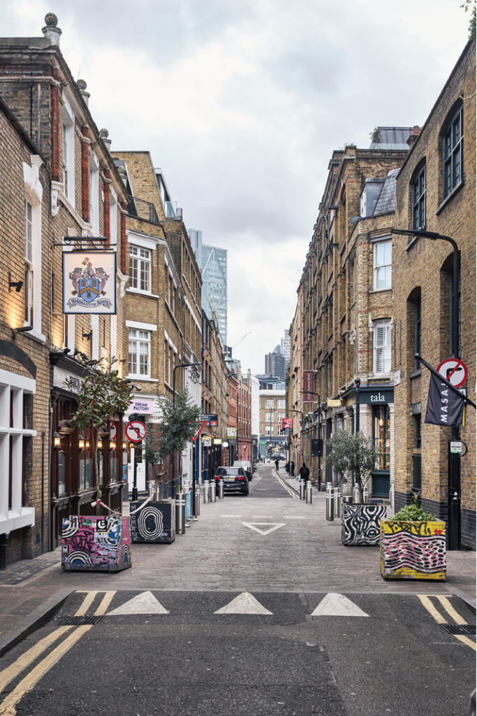 258604 - DGLA1342.jpg