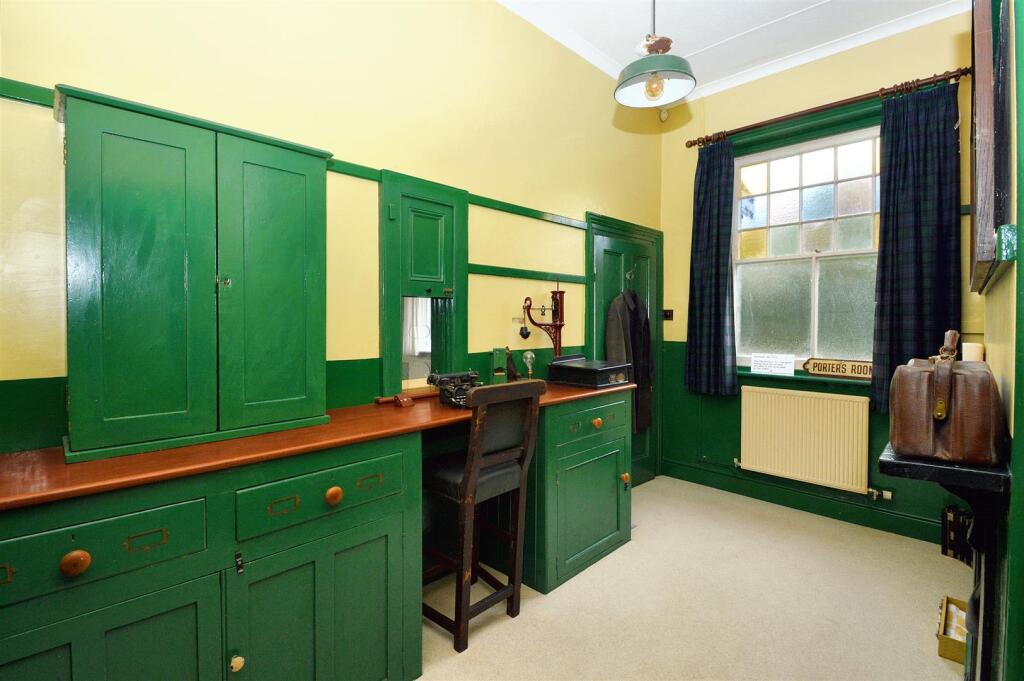 Study / Former Ticket Office