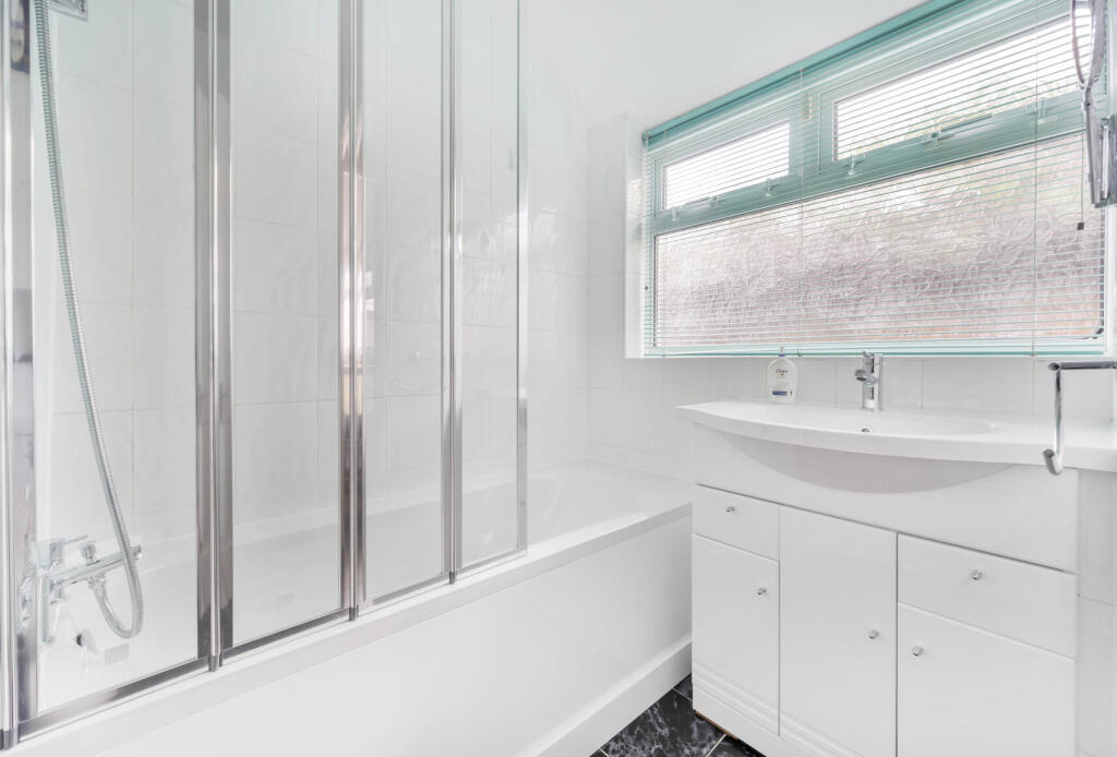 1303841-6-683d916...