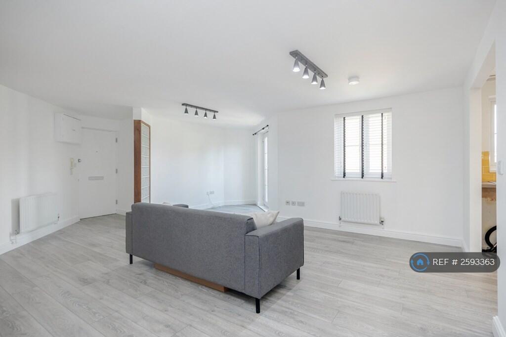 Open Plan Living/Dining Area
