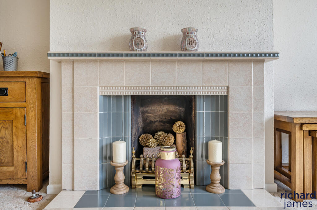 62ecde10815c417ab2567d61b4a3c4d1