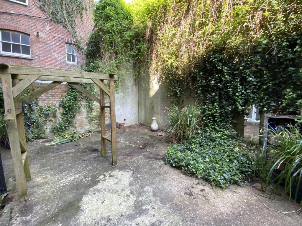 Rear Courtyard.jpeg